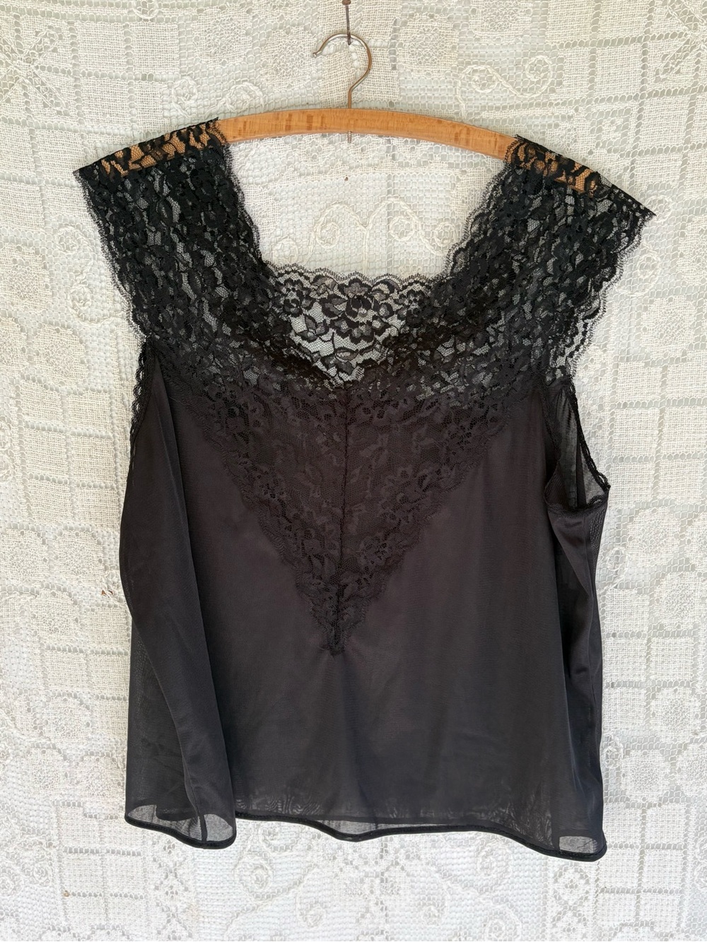 Vintage Black Lace-Trim Women’s Tank Top XL made USA